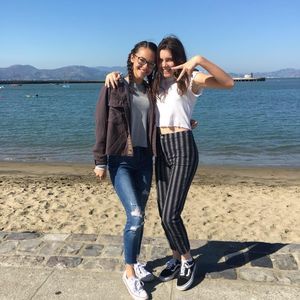 Meet your Posher, Caroline